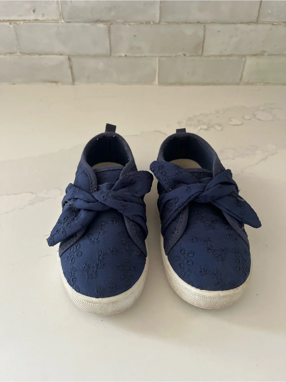 OshKosh Bgosh navy slip